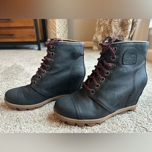Sorel Women’s Wedge Boots